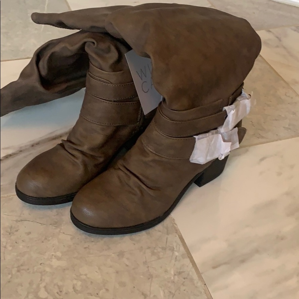 NWT Size 6 Brown Boots Carlos by Carlos Santana